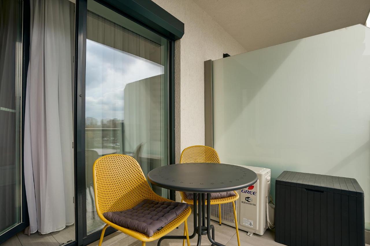Moon Plaza Deluxe Studios Bukarest Eksteriør billede
