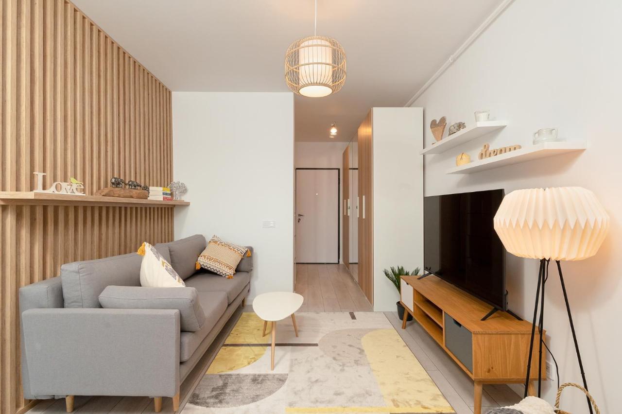 Moon Plaza Deluxe Studios Bukarest Eksteriør billede
