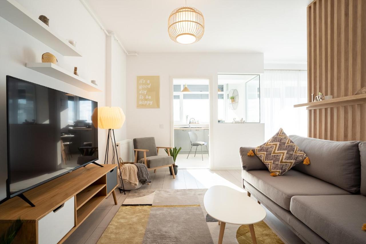Moon Plaza Deluxe Studios Bukarest Eksteriør billede