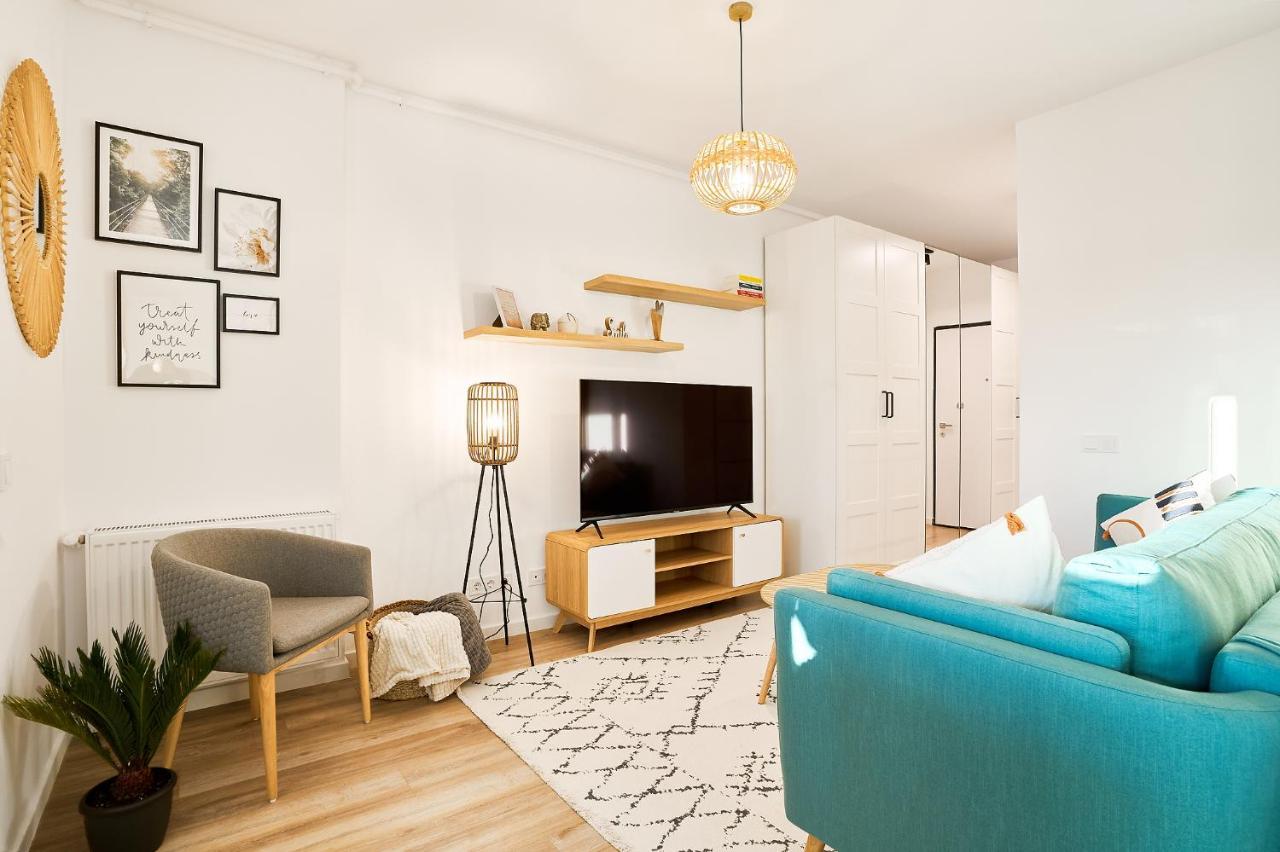 Moon Plaza Deluxe Studios Bukarest Eksteriør billede