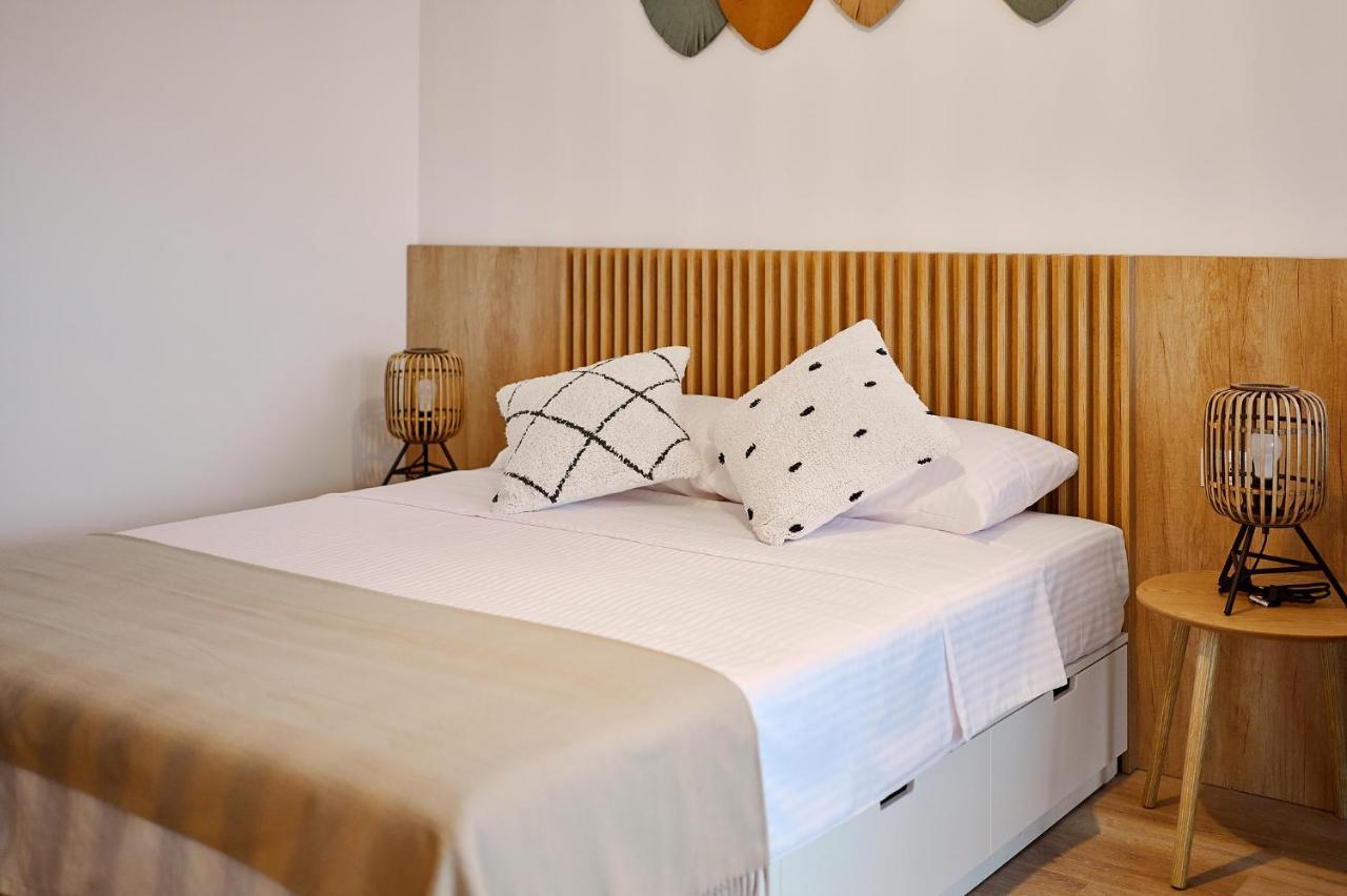 Moon Plaza Deluxe Studios Bukarest Eksteriør billede